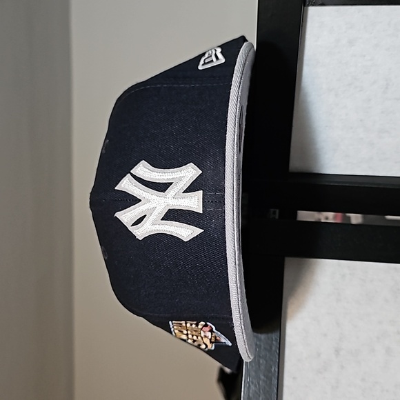 New‎ York Yankees Promodel Hat Size 8 Cap NWT - Picture 2 of 11